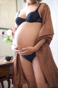 terhes nő anyajegyei